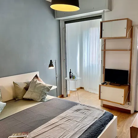 Cozy Apartment 3 Km Away From Duomo Milan Exterior photo