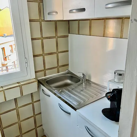 Cozy Apartment 3 Km Away From Duomo Milan Exterior photo